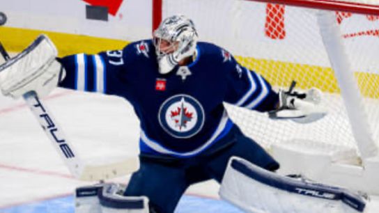 Jets Hellebuyck To Miss 4-6 Weeks (NHL news)